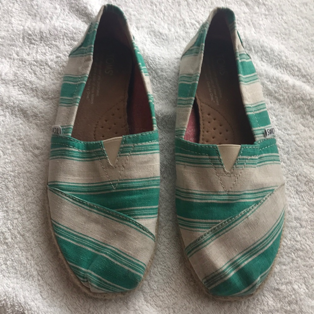 Tom shoes 6.5 flats